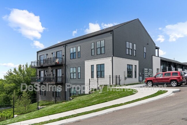 property at 600 E Trinity Ln