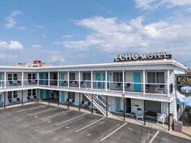 8 Traynor St, Unit 1 in Old Orchard Beach, ME - Building Photo