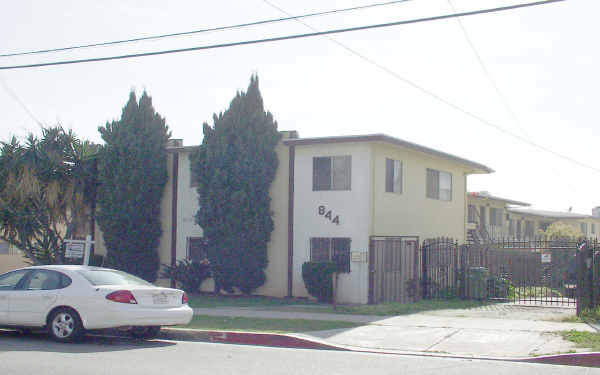 844 W Beach Ave in Inglewood, CA - Building Photo - Building Photo