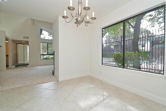 1117 Ironwood Rd in Alameda, CA - Building Photo - Building Photo