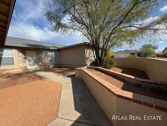 9671 E Azuma Way in Tucson, AZ - Building Photo - Building Photo