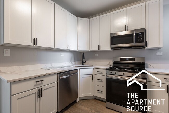property at 1354 W Carmen Ave