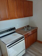 907 S State St in Aberdeen, SD - Building Photo - Building Photo