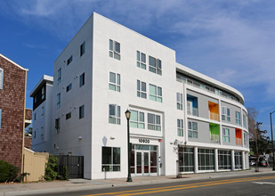 Oakland 34 Apartments in Oakland, CA - Building Photo - Building Photo