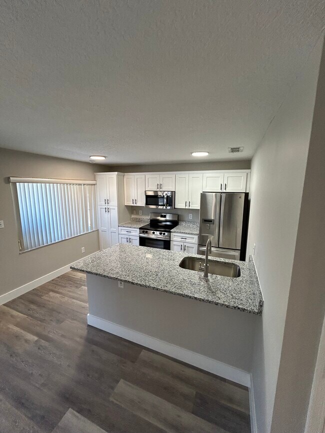 1601 Big Tree Rd, Unit 708 in South Daytona, FL - Foto de edificio - Building Photo