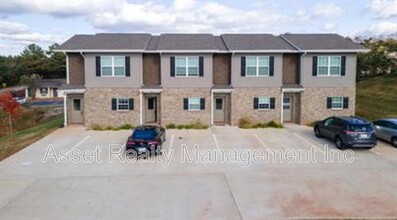 929 Warrior Hill Dr in Louisville, TN - Building Photo - Building Photo