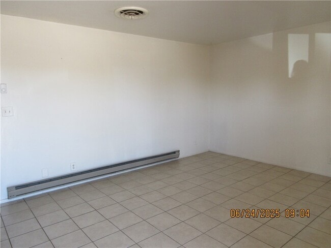 3829 N Roosevelt St in Kingman, AZ - Foto de edificio - Building Photo