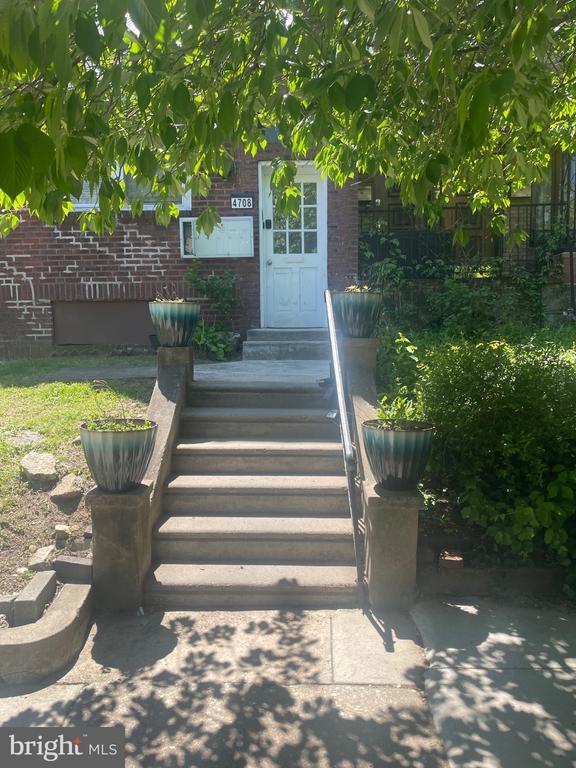 4708 Hazel Ave in Philadelphia, PA - Building Photo - Building Photo