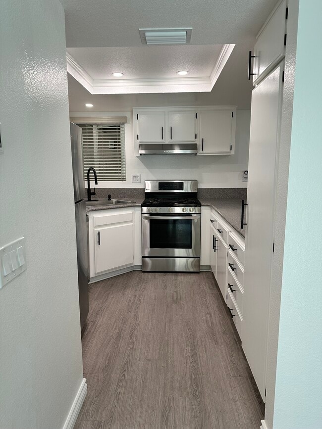 property at 28112 Mariposa