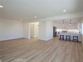 108 Vía Mesa Grande in Redondo Beach, CA - Building Photo - Building Photo