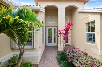 15840 Aurora Lake Cir in Sun City Center, FL - Building Photo - Building Photo