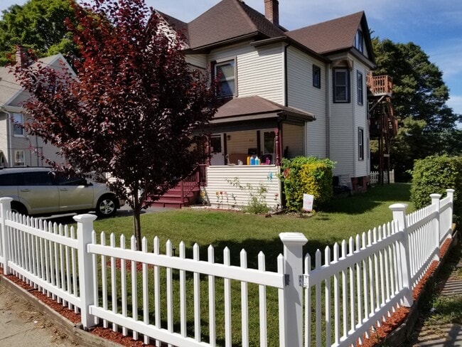 310 Derby Ave, Unit 2 bed room first floor