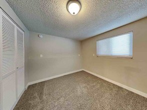 6930 Sugar Creek Cir in Colorado Springs, CO - Foto de edificio - Building Photo