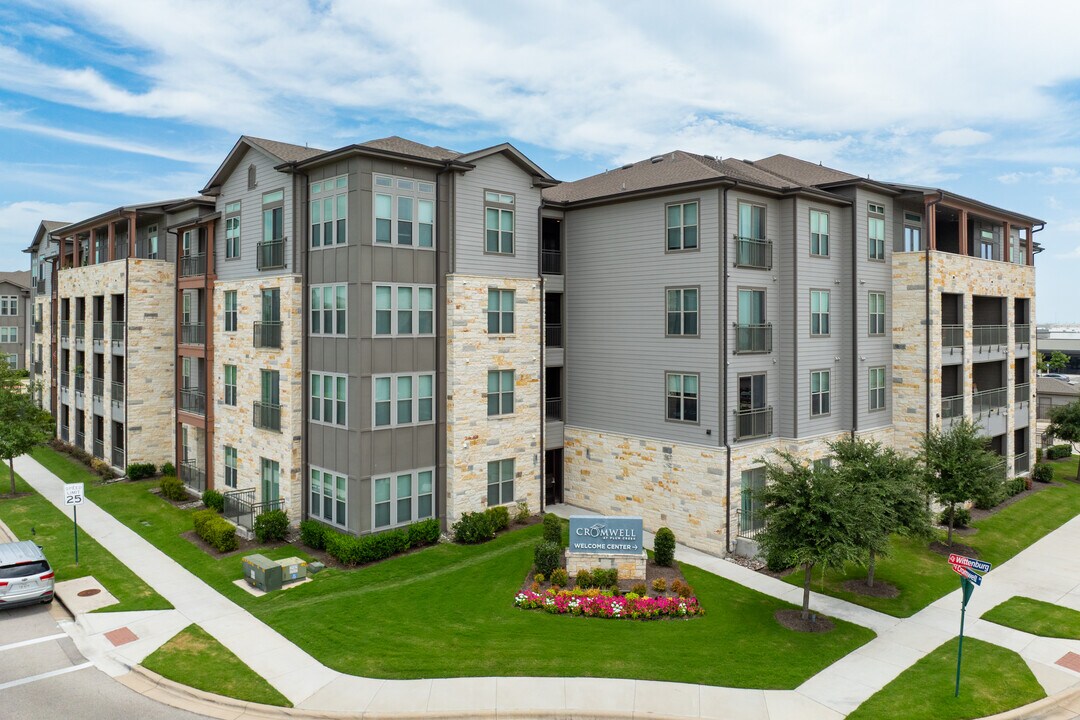 Cromwell at Plum Creek in Kyle, TX - Building Photo