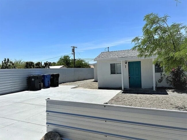66261 3rd St in Desert Hot Springs, CA - Building Photo - Building Photo
