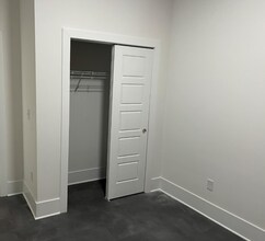 145-151 E Main St, Unit 147-301 in New Albany, IN - Building Photo - Building Photo