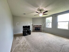 3905 Irish Setter Dr in Fort Worth, TX - Building Photo - Building Photo