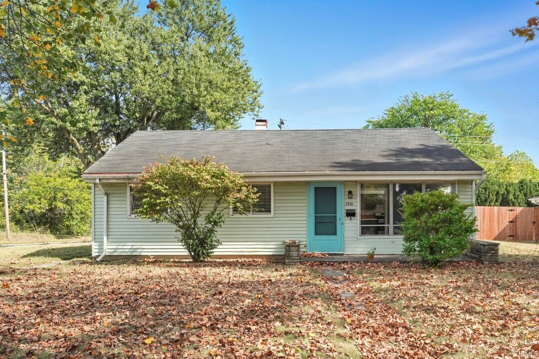 3501 Wenonah Ln in Fort Wayne, IN - Building Photo