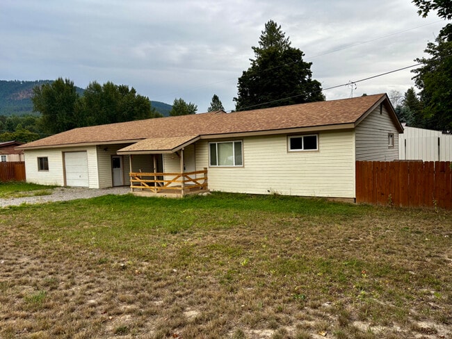 property at 248 Tamarack Ln