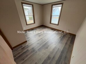 73 Main Rd in Milford, ME - Building Photo - Building Photo