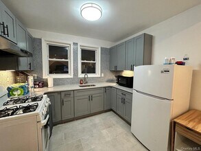 85-26 167th St in Queens, NY - Building Photo - Building Photo