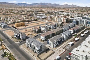 9238 Soho Sky Ct in Las Vegas, NV - Building Photo