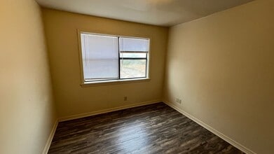 609-609 N Greenwich Ave in Russellville, AR - Building Photo - Building Photo