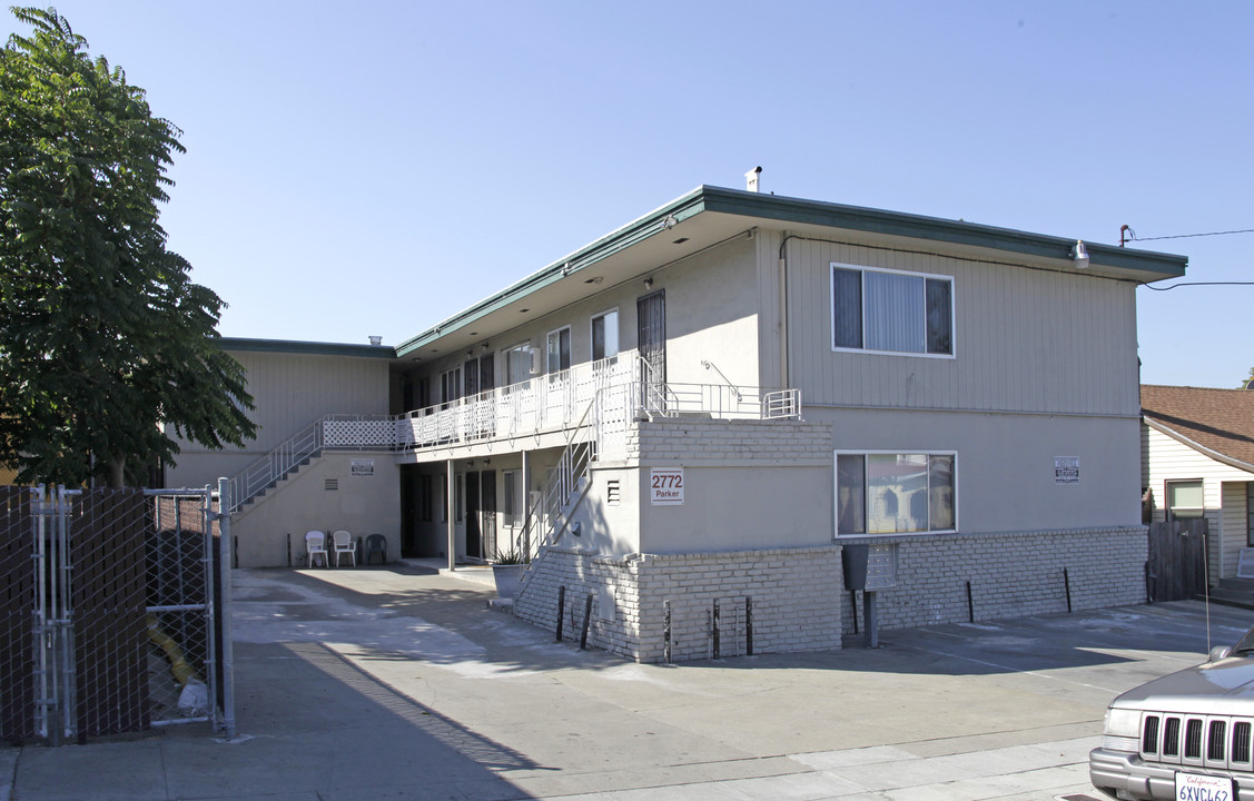 2772 Parker Ave in Oakland, CA - Foto de edificio