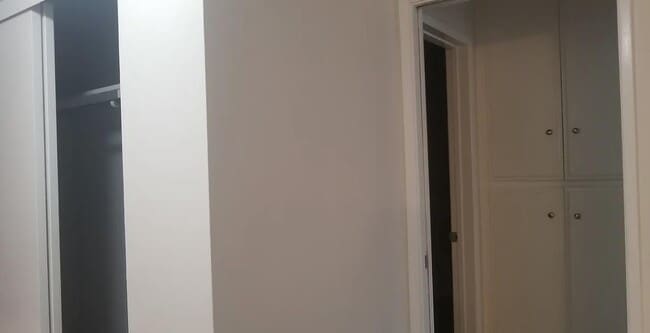 6225 Canterbury Dr in Culver City, CA - Building Photo - Building Photo