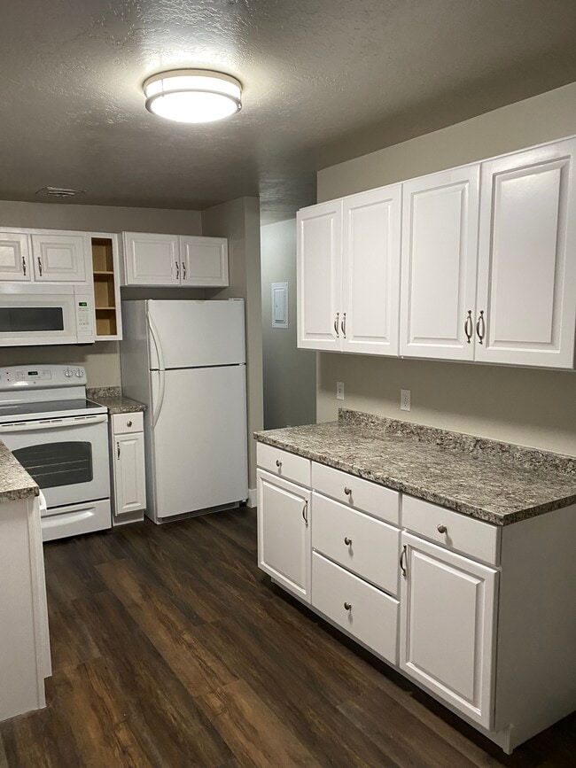 4082 Liberty Ave in South Ogden, UT - Building Photo - Building Photo