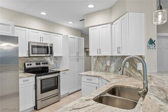 9140 Southmont Cove in Ft. Myers, FL - Building Photo - Building Photo