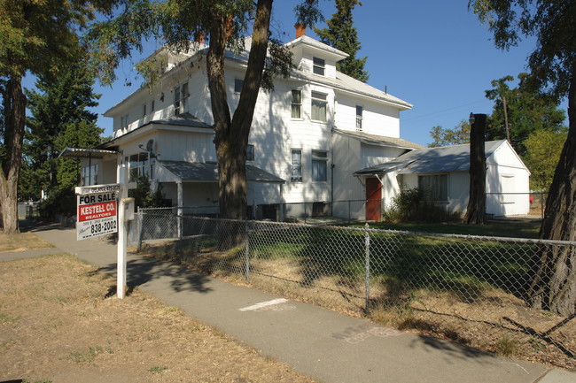 1708 W Gardner Ave in Spokane, WA - Foto de edificio - Building Photo