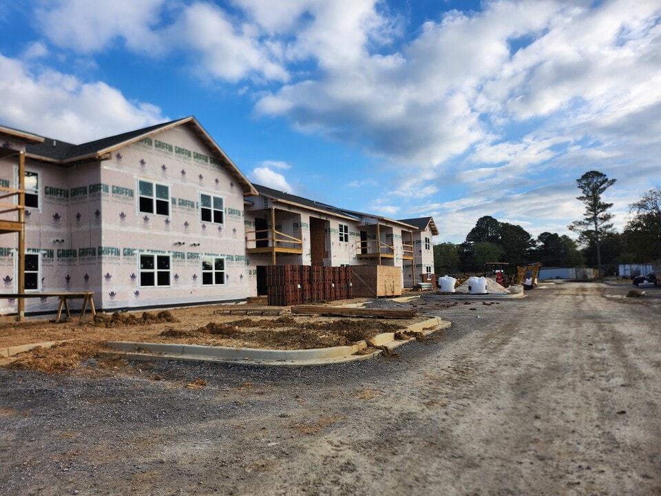 Meadow Creek Apartments - 55+ in Ringgold, GA - Foto de edificio