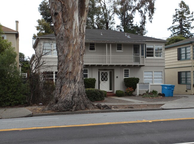 1328 El Camino Real in Burlingame, CA - Building Photo - Building Photo