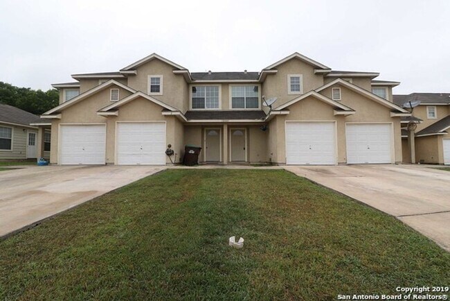 10007 Vasso View in Converse, TX - Building Photo - Building Photo