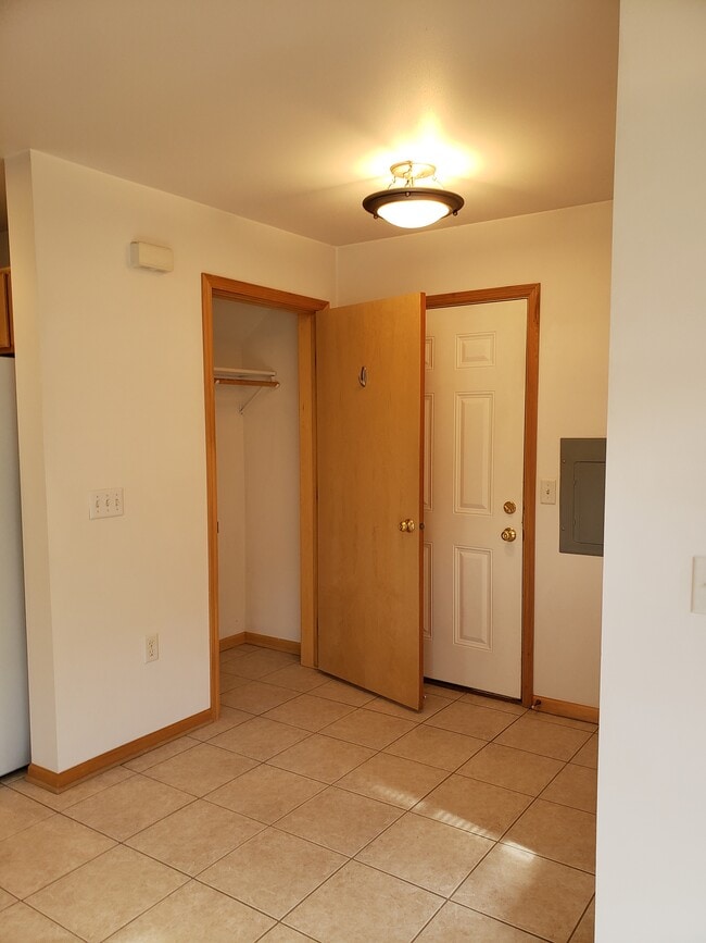 208 Parador Pl in Cottage Grove, WI - Building Photo - Building Photo
