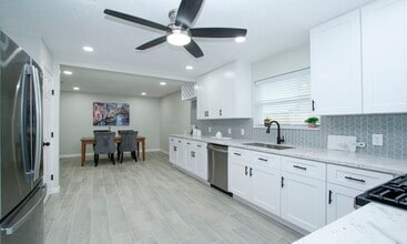 25607 Pecan Valley Cir in Spring, TX - Building Photo - Building Photo