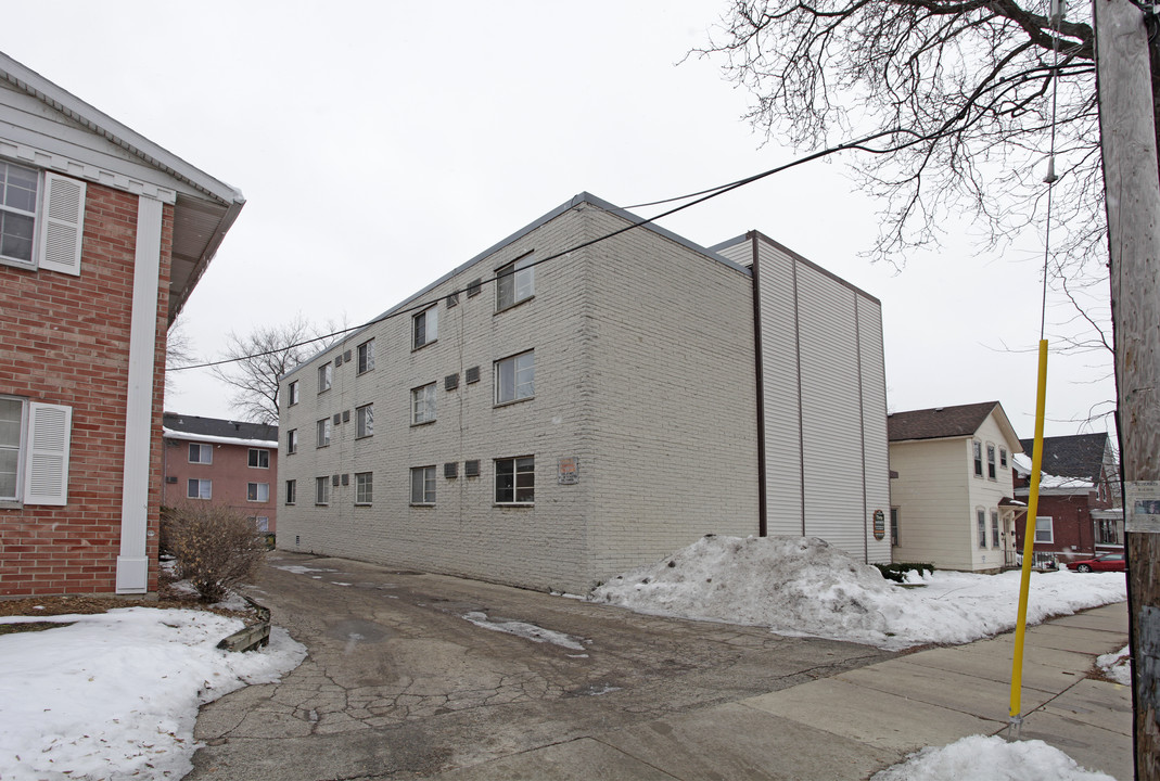 Doty Street Apartments in Madison, WI - Building Photo