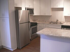 9820 Park Ln Pl, Unit 9820 in Dallas, TX - Building Photo