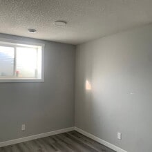 309 Corner Meadows Way NE in Calgary, AB - Building Photo - Building Photo