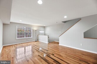 6218 Lindbergh Blvd. in Philadelphia, PA - Building Photo - Building Photo