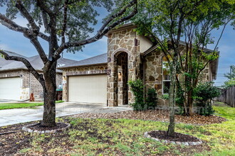 12119 Sugarberry Way in San Antonio, TX - Building Photo - Building Photo