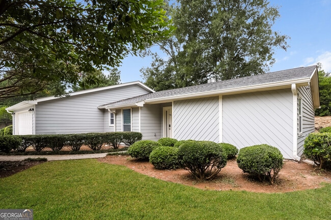 1815 Quailwood Dr in Stone Mountain, GA - Building Photo - Building Photo
