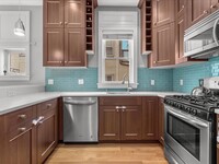 248 C St, Unit 1 in Boston, MA - Building Photo - Building Photo