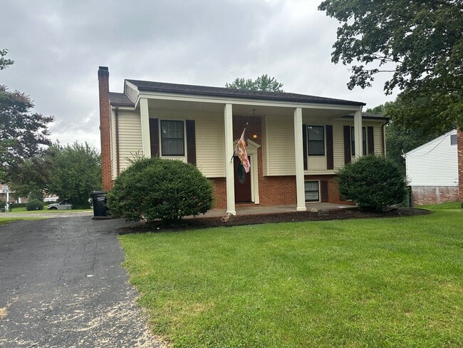 property at 1478 Muse Dr