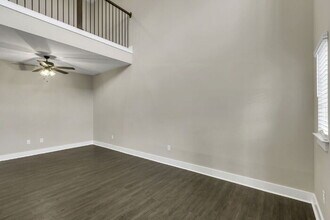 146 Cox St in Travelers Rest, SC - Building Photo - Building Photo