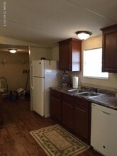 1617 Ridge Dr in Cocoa, FL - Foto de edificio - Building Photo