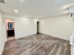 8035 56th Ct E in Palmetto, FL - Building Photo - Building Photo