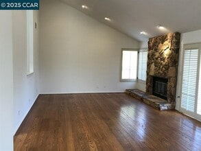 20 Tamarisk in Moraga, CA - Building Photo - Building Photo