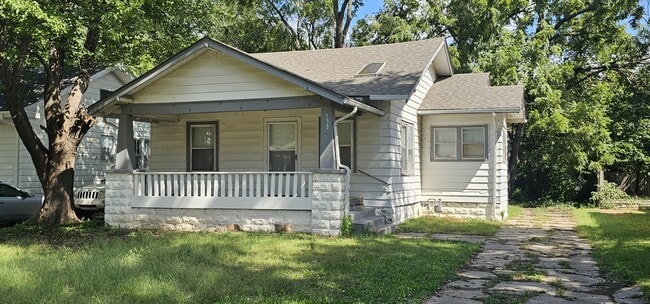 property at 532 N Estelle St